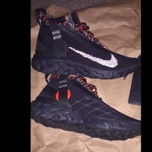 black Nike react runner mid WR ISPA